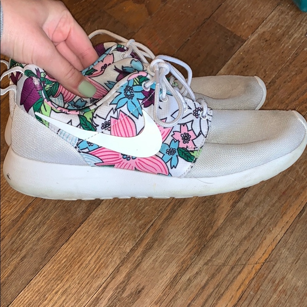nike sneakers